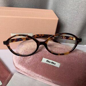 MIU MIU Tortoise Chic Frames • Viral It-Girl Aesthetic